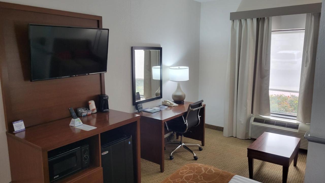 Comfort Suites Cumming-Atlanta Near Northside Hospital Forsyth Extérieur photo