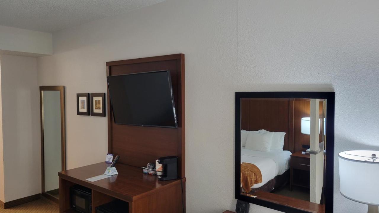 Comfort Suites Cumming-Atlanta Near Northside Hospital Forsyth Extérieur photo